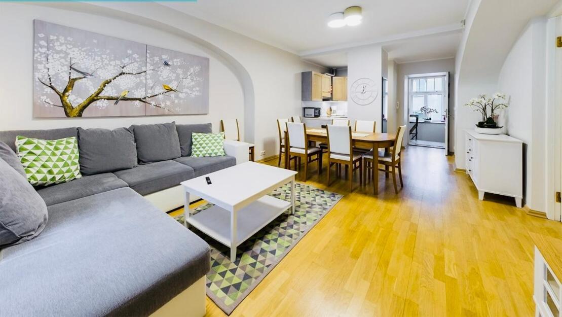 Tallinnhousing Knights And Nobility -3 Bdr Home ภายนอก รูปภาพ