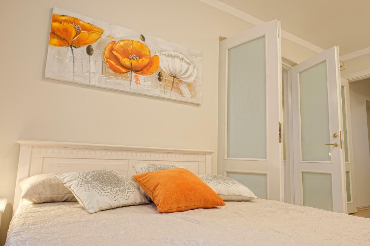 Tallinnhousing Knights And Nobility -3 Bdr Home ภายนอก รูปภาพ